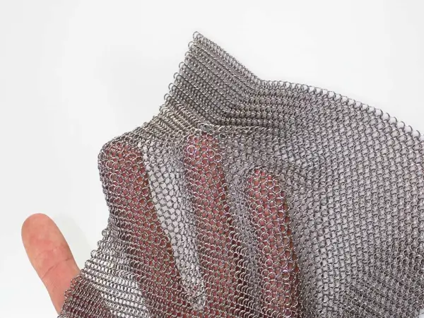 The worker  shows chainmail curtain details.