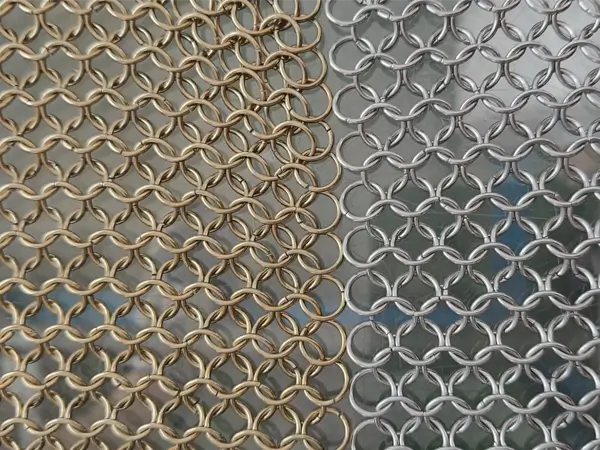 Comparison of two-color chainmail curtains